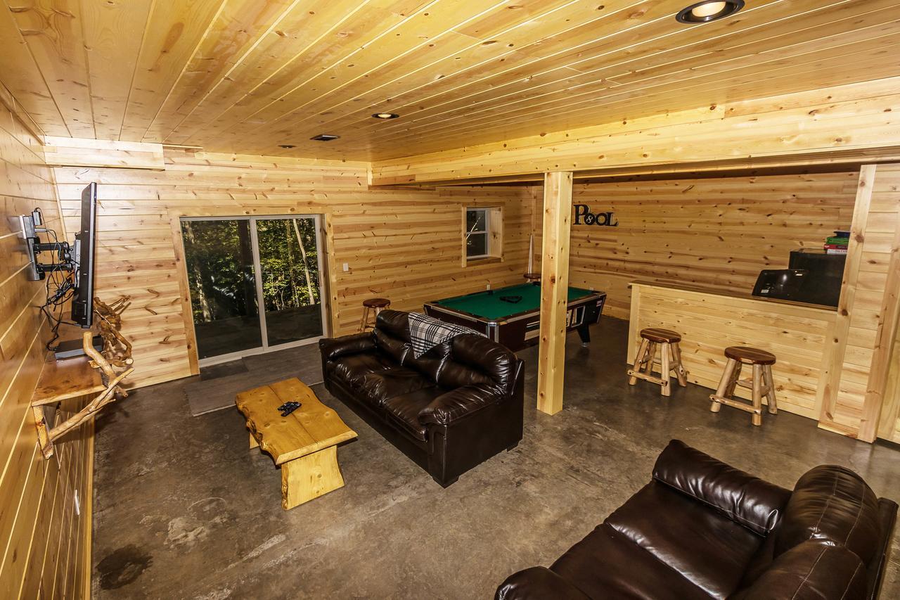 Hocking Hills Cabins & Resort Foxfire Logan Kültér fotó